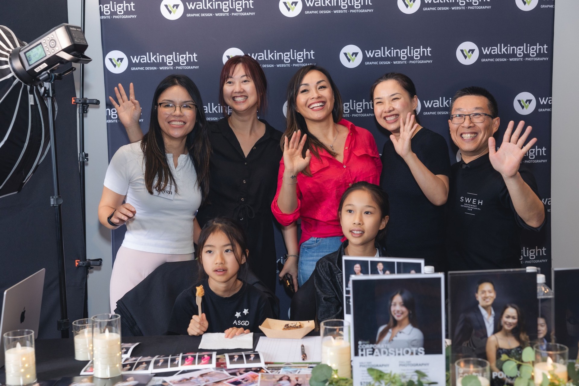 Walkinglight photography booth team at the expo